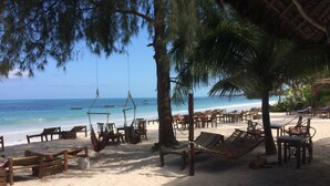 Living area - Simba Beach Zanzibar (Kiwengwa)