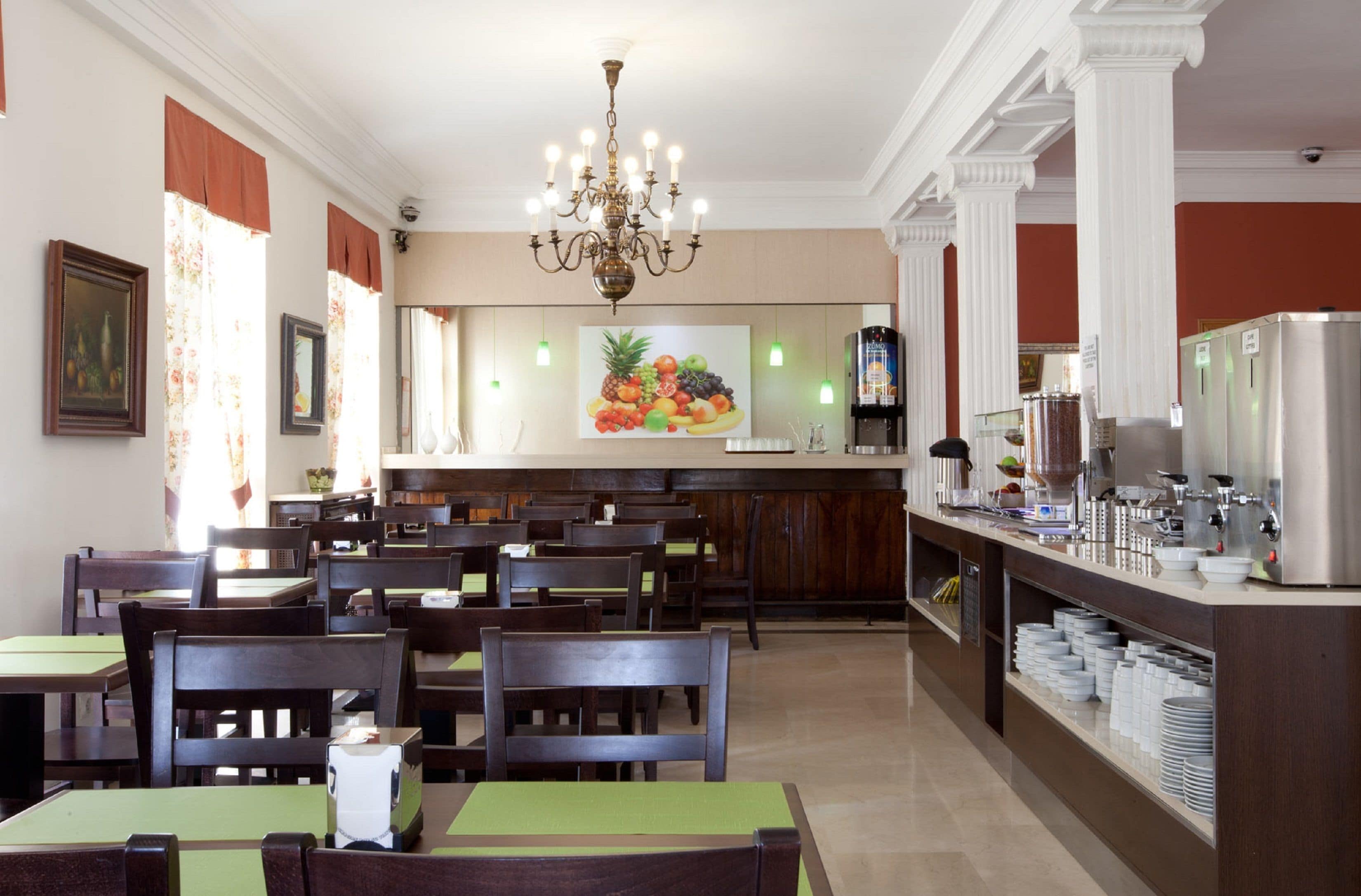 daily continental breakfast (eur 12 per person)