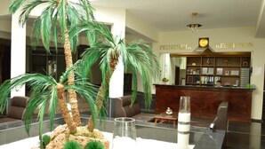 A reception area with a reception desk, a receptionist, and a reception sign. - Villa Bellevue -Golden Sands Nature Park (Golden Sands)