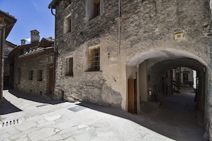 Front of property - Maison La Saxe (Courmayeur)