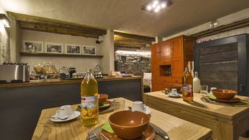 Free daily local cuisine breakfast