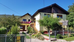 Property entrance - St. George B&B (Plitvicka Jezera)