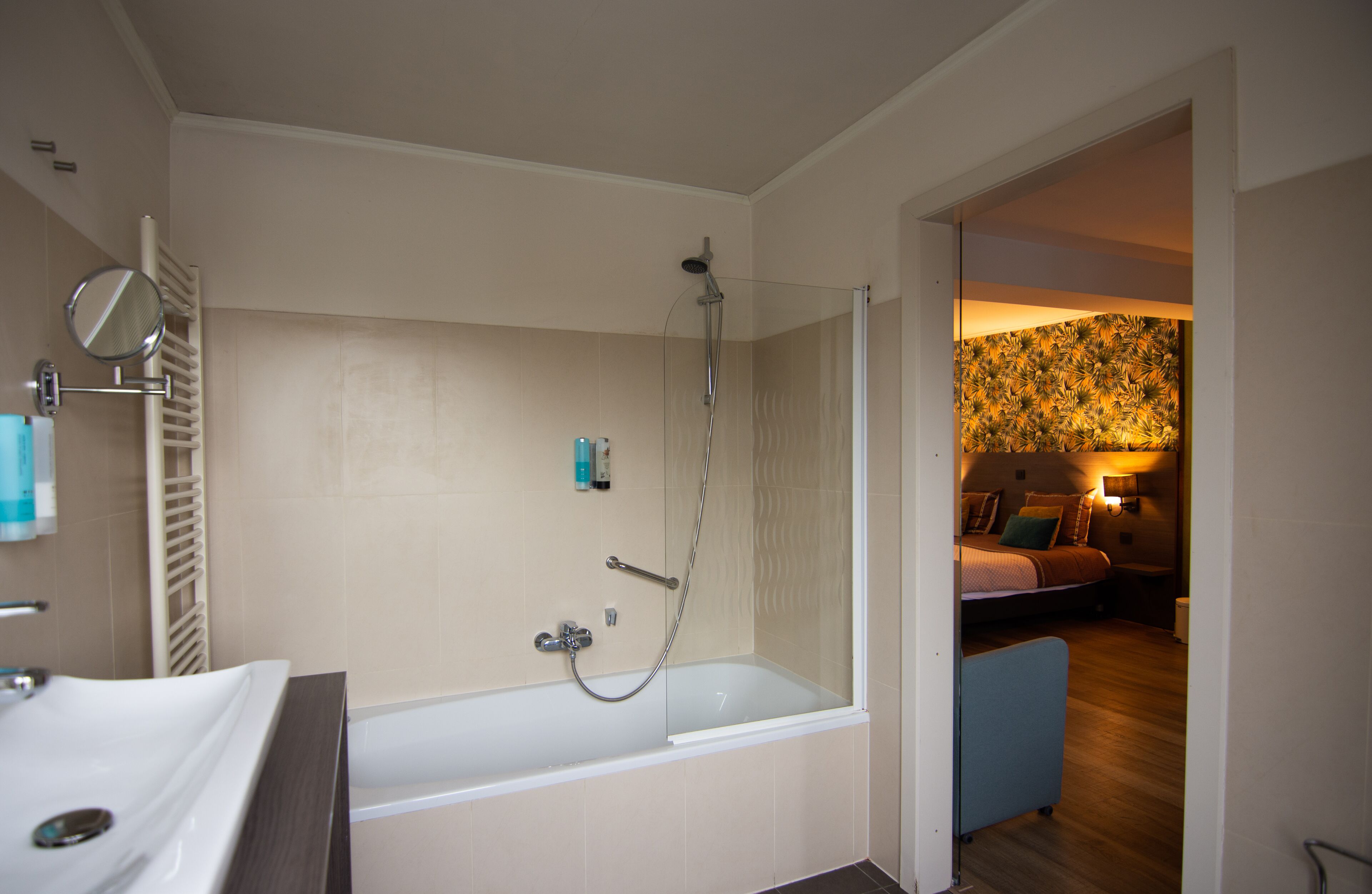 superior double room | bathroom | free toiletries, hair dryer, towels