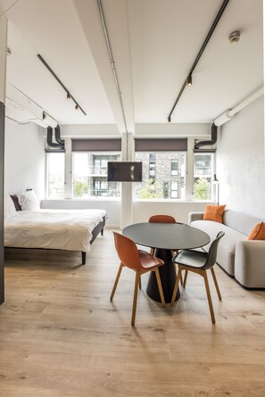 Apartment, Kochnische | Wohnbereich