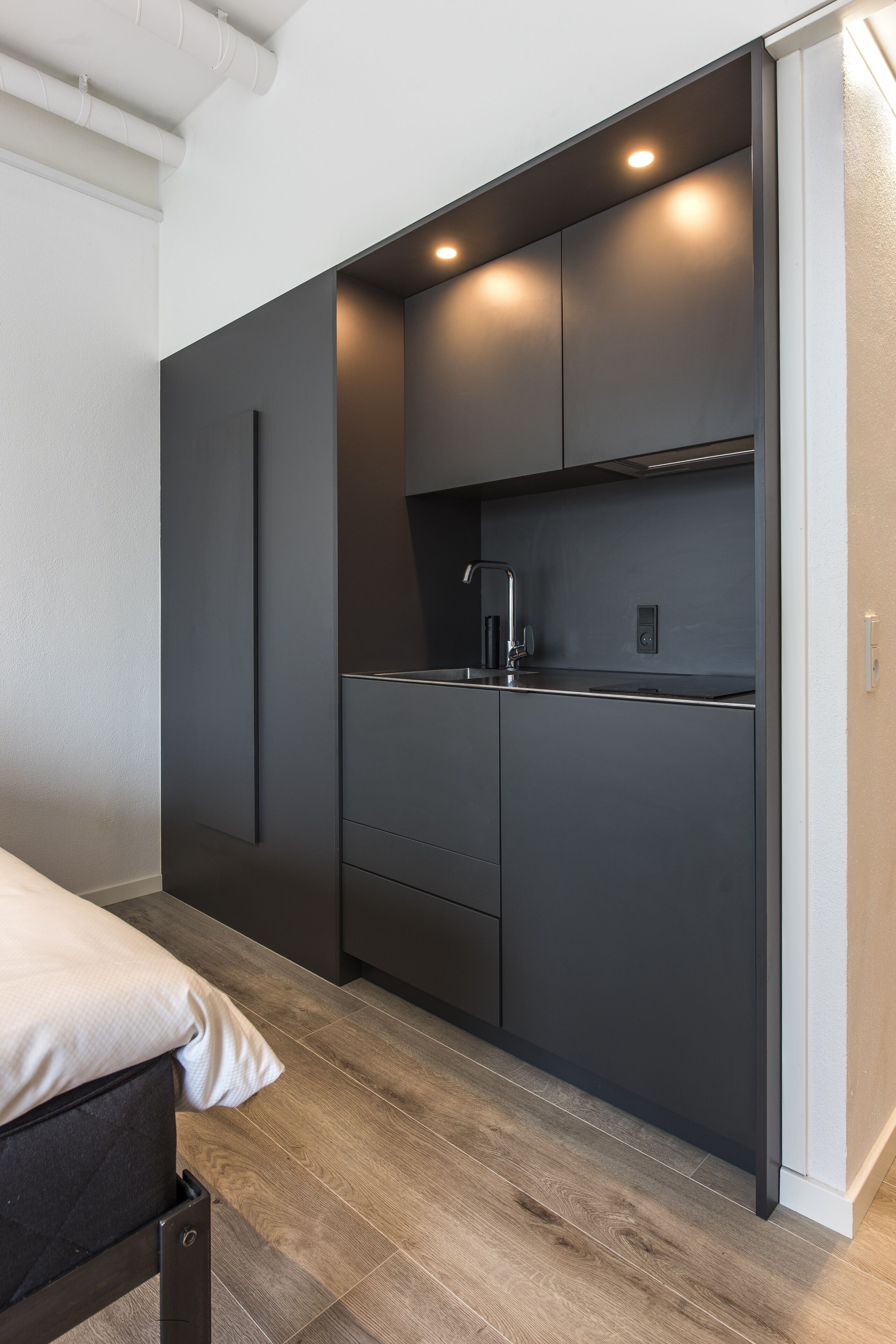 twin room, kitchenette | private kitchen | fridge, electric kettle