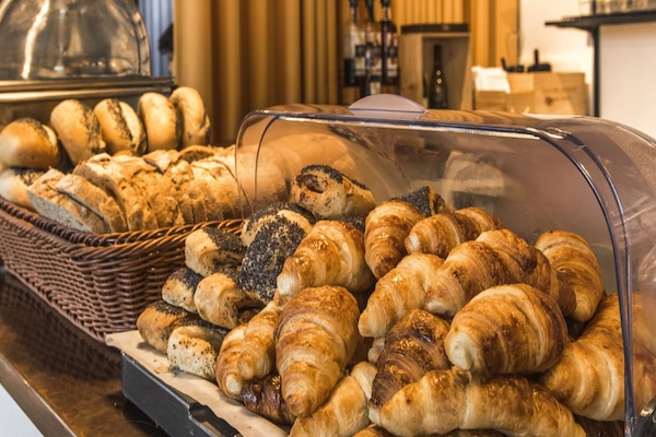 Daily buffet breakfast (DKK 195 per person)