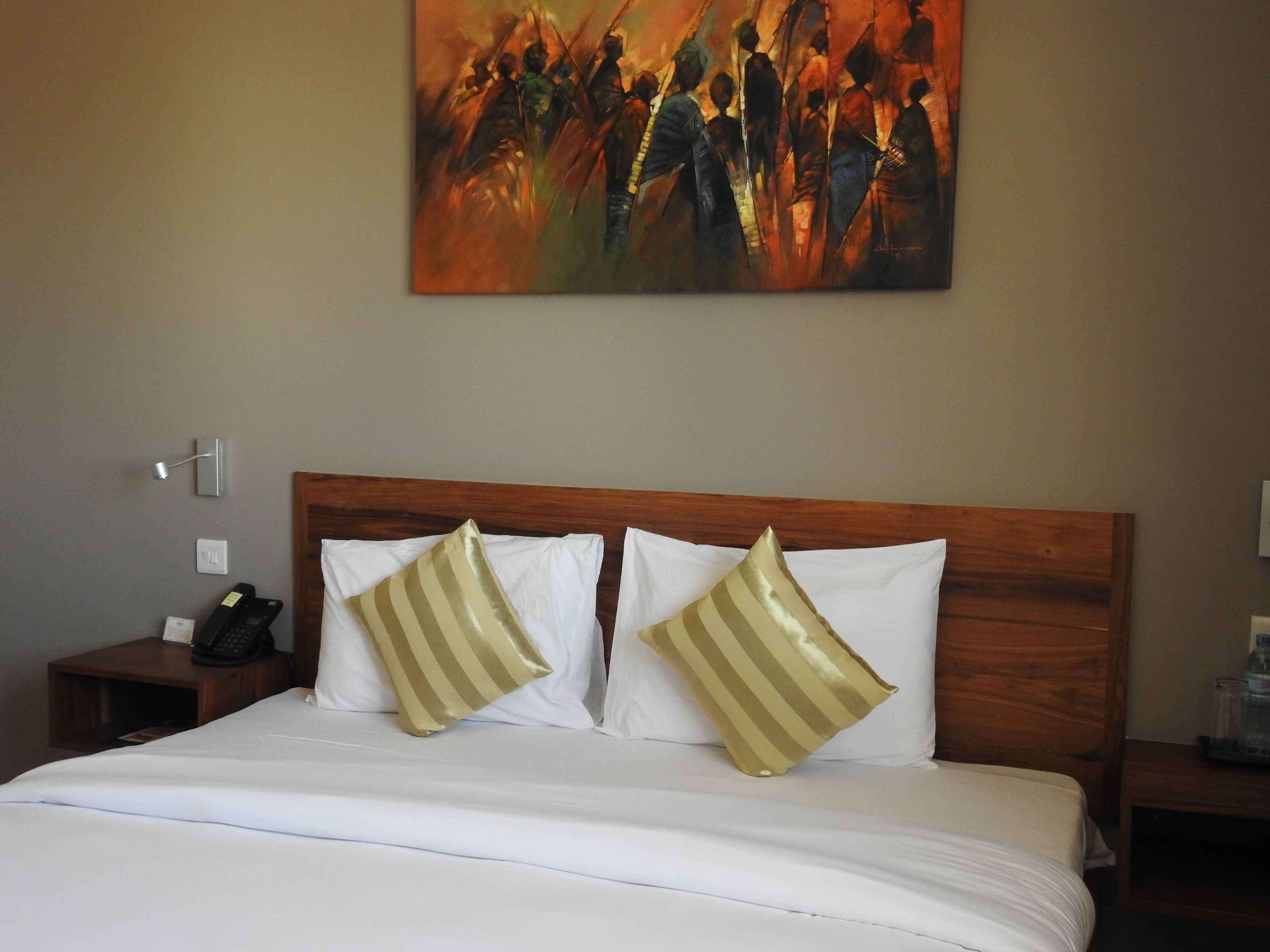 standard room | 1 bedroom, premium bedding, in-room safe, desk