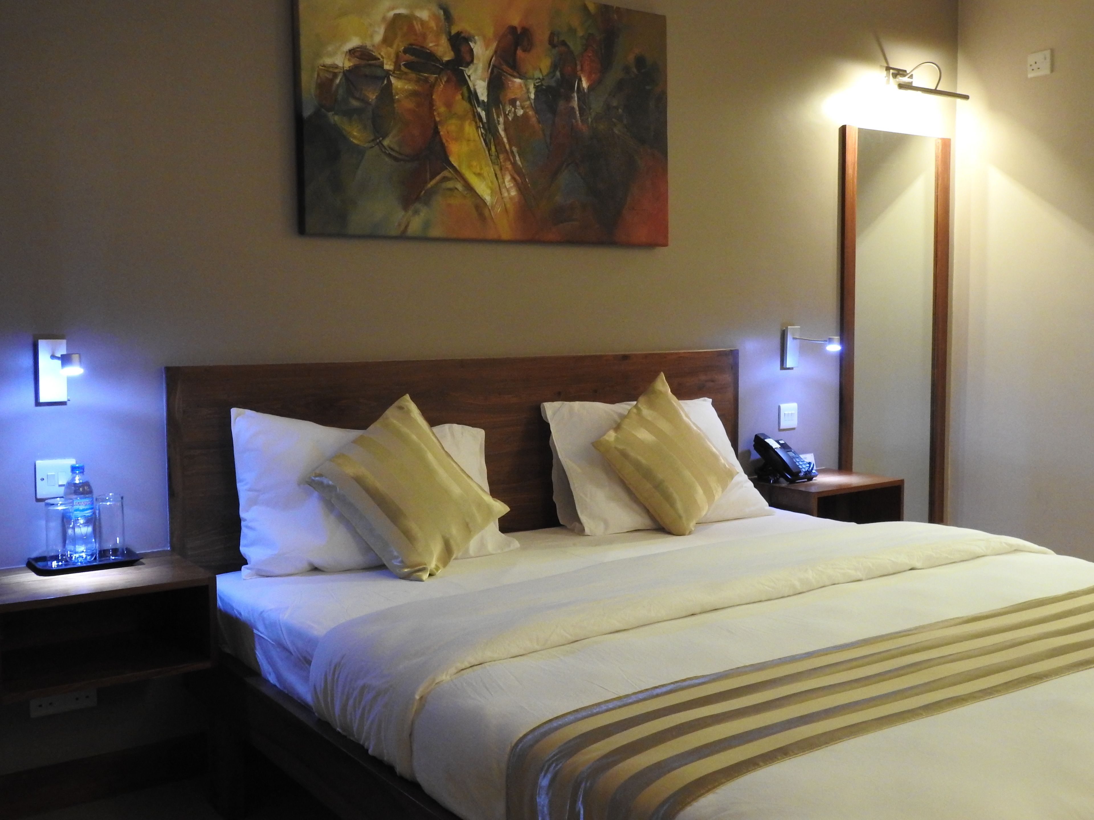 premier room | 1 bedroom, premium bedding, in-room safe, desk