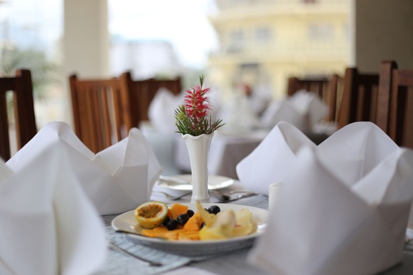 Spécialités Cuisine locale et internationale