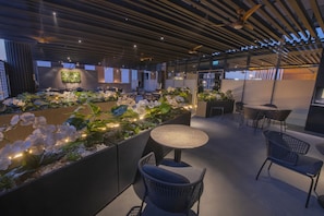 2 restaurants; breakfast, lunch, and dinner served - Ascott Rafal Olaya Riyadh (Riyadh)