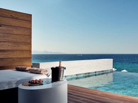 Suite Lune de Miel, piscine privée, vue mer | Terrasse/Patio. Lesante Blu - The Leading Hotels of the World, Adults Only