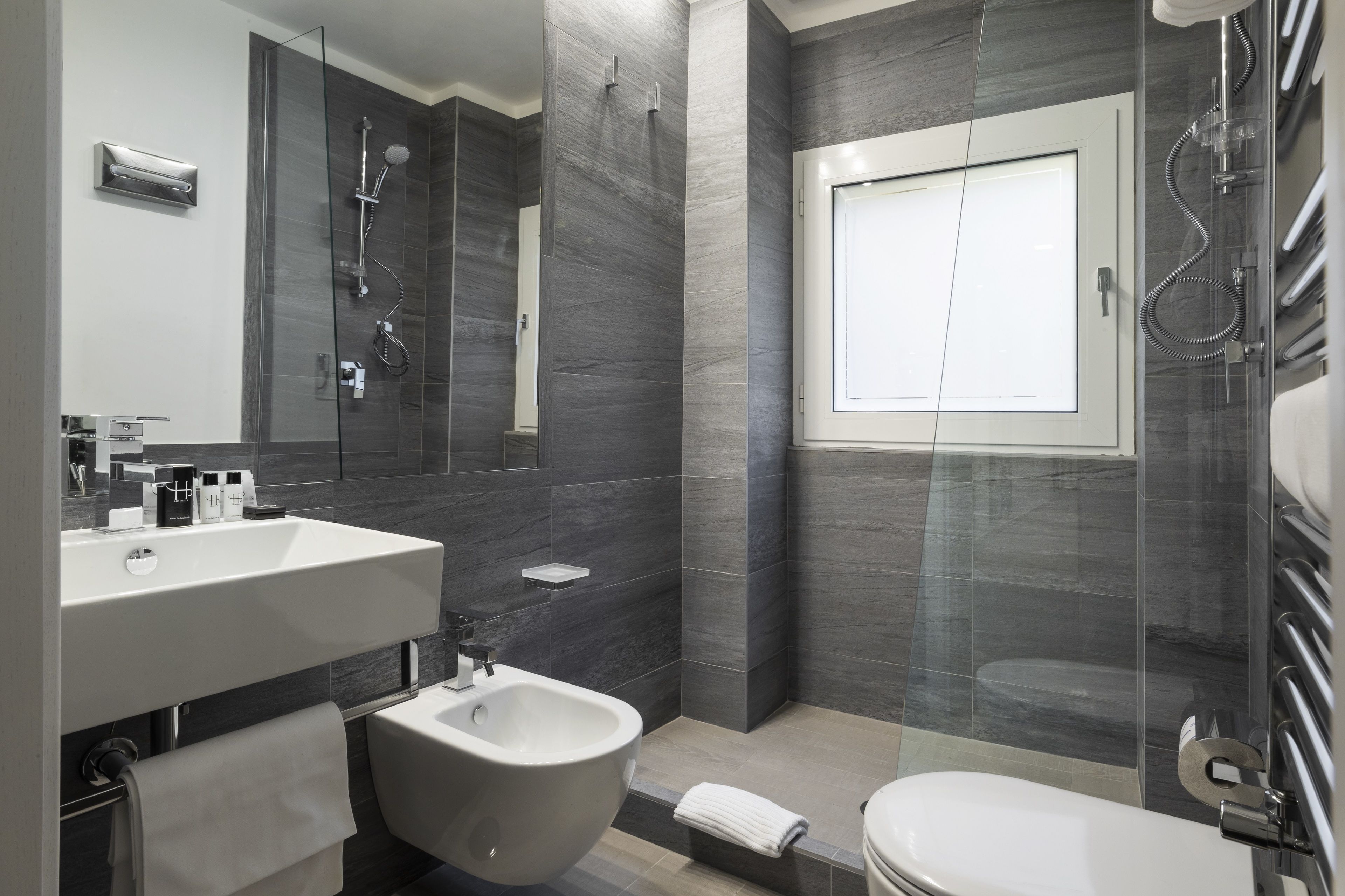 Superior Apartment (passeggiata di Ripetta 25) | Bagno | Vasca e doccia separate, set di cortesia gratuito, asciugacapelli