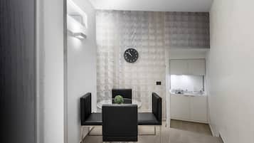 Superior Apartment (passeggiata di Ripetta 25) | Dapur peribadi | Peti sejuk, ketuhar gelombang mikro, dapur, pembancuh kopi espreso