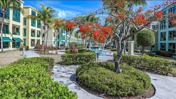 Apartment, 3 Bedrooms, Kitchen | Garden view