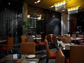 Restaurant - Impiana Private Villas (Phuket)