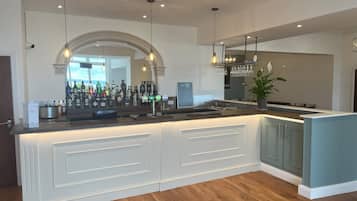 Bar (in der Unterkunft)