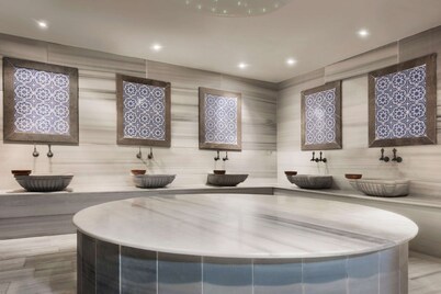 Hawthorn Suites by Wyndham Cerkezkoy