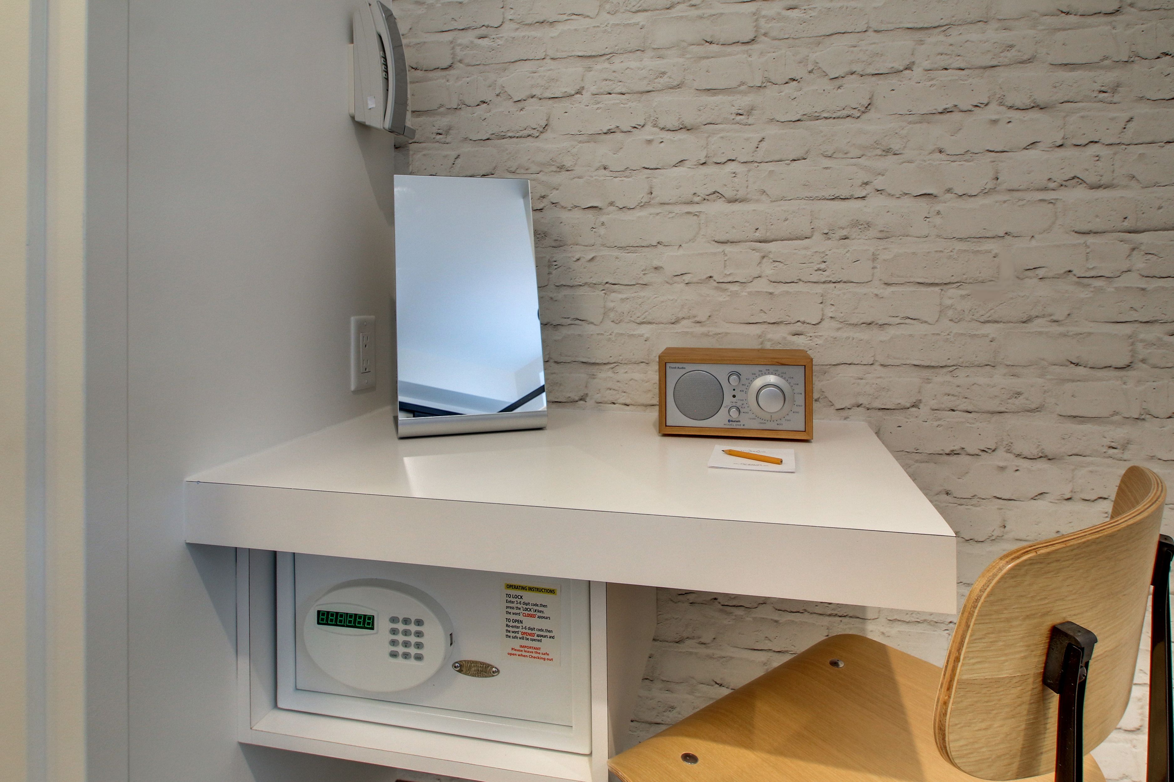 buzz bunk (above bar or basement. can be noisy) | premium bedding, in-room safe, desk, laptop workspace