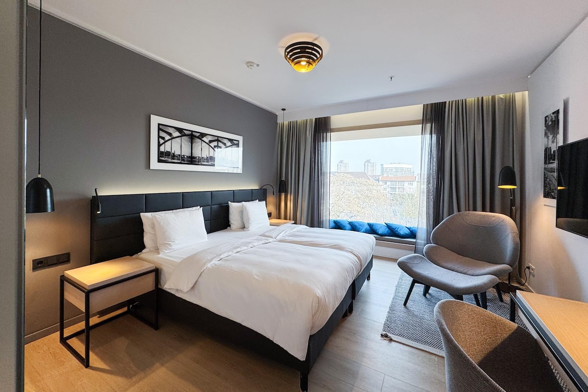 Habitación superior (Bay Window) | Escritorio, sistema de insonorización, cunas gratuitas y wifi gratis