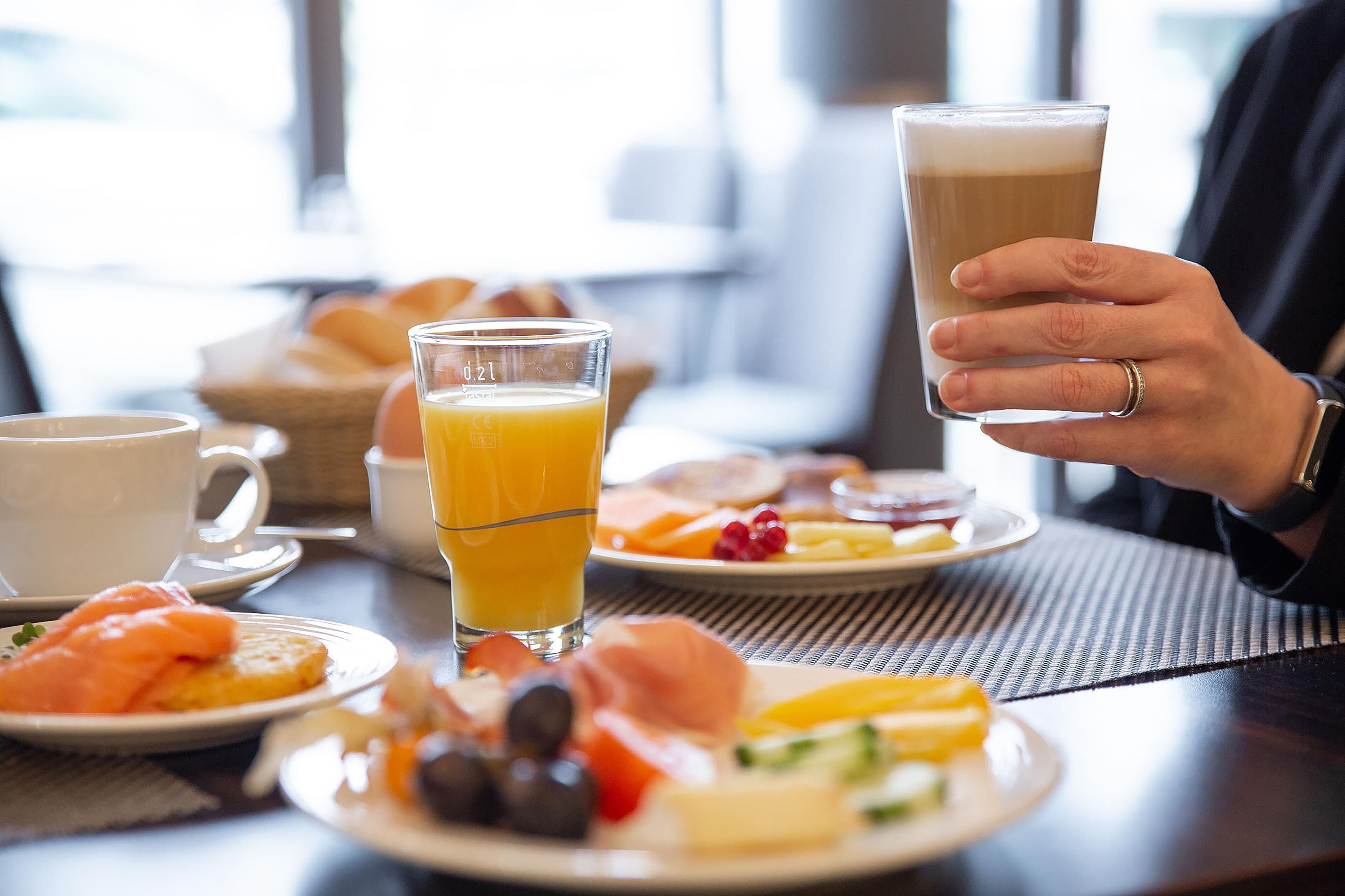 Tägliches Frühstücksbuffet gegen Gebühr