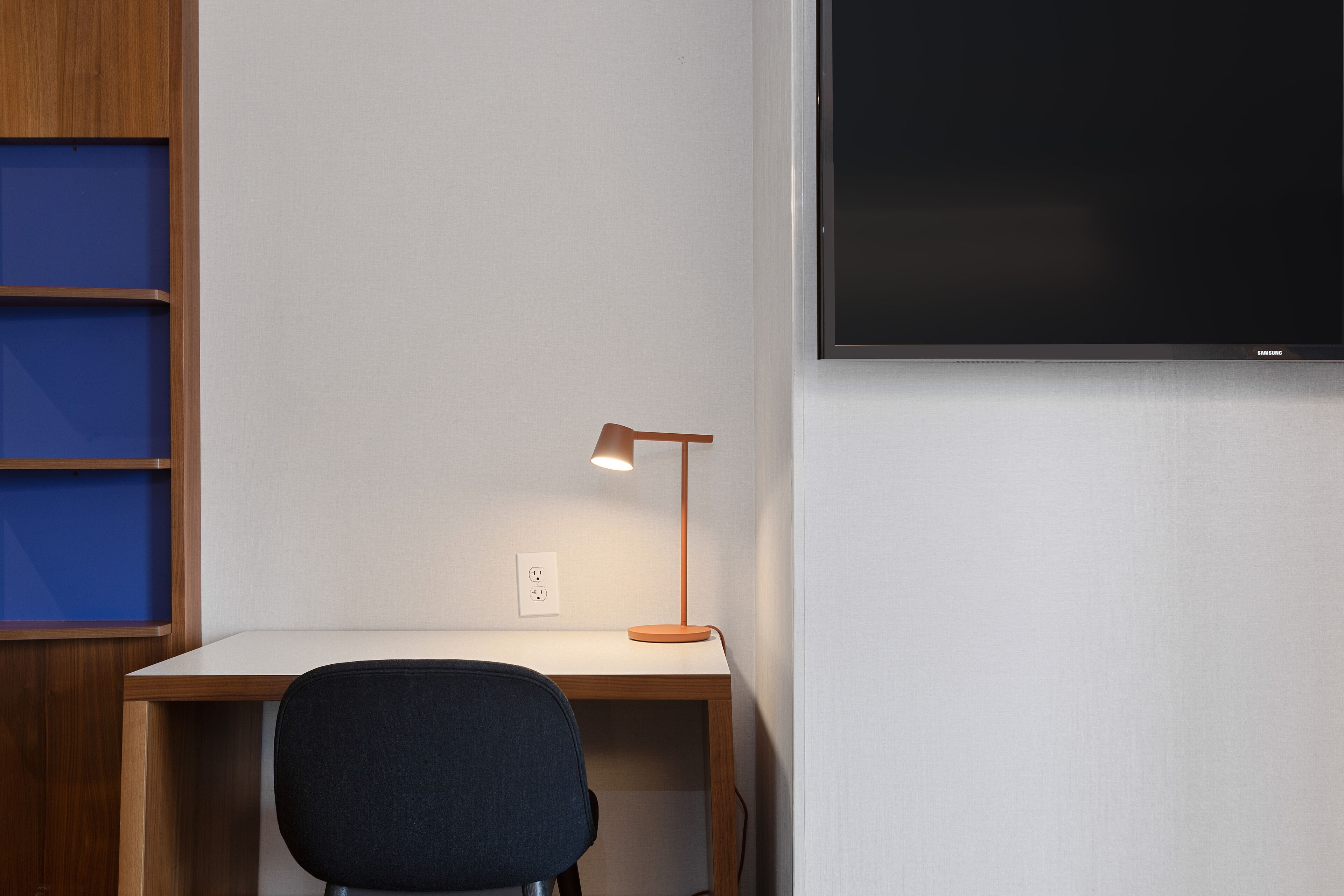 in-room safe, desk, laptop workspace, blackout curtains