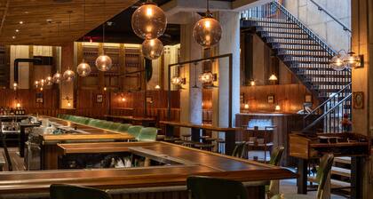 Motto by Hilton Washington DC City Center