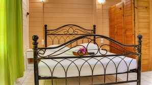 Bungalow | Bàn ủi/dụng cụ ủi quần áo, nôi (giường cho trẻ sơ sinh) miễn phí 