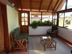 Porch - Isla de Baños Hosteria y Spa (Baños de Agua Santa)