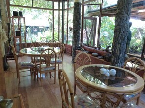 Free daily full breakfast