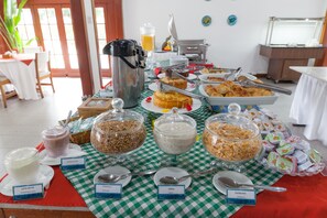 Desayuno buffet incluido todos los días