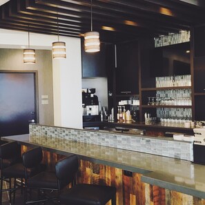 Bar (in der Unterkunft)