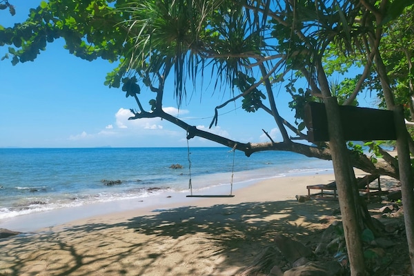 Private beach, sun loungers, beach umbrellas, beach towels