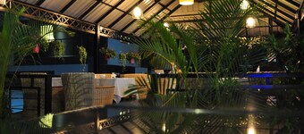 Feliz Hostel Cafe & Bar