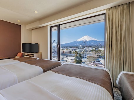 In-room safe, free WiFi, bed sheets. HOTEL MYSTAYS Fuji Onsen Resort