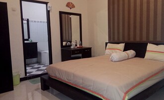 Quarto casal standard | Escrivaninha, Wi-Fi de cortesia