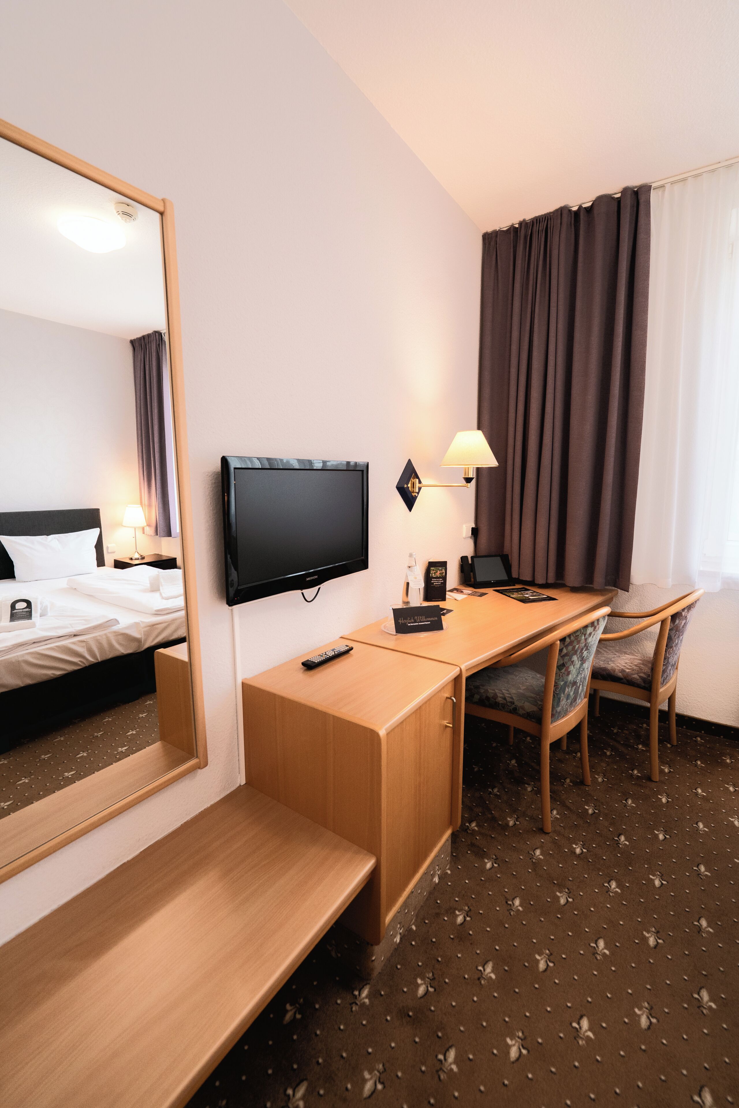 Standard Double Room | Desk, blackout curtains, soundproofing, free WiFi