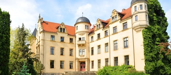 Bernstein Acamed Resort