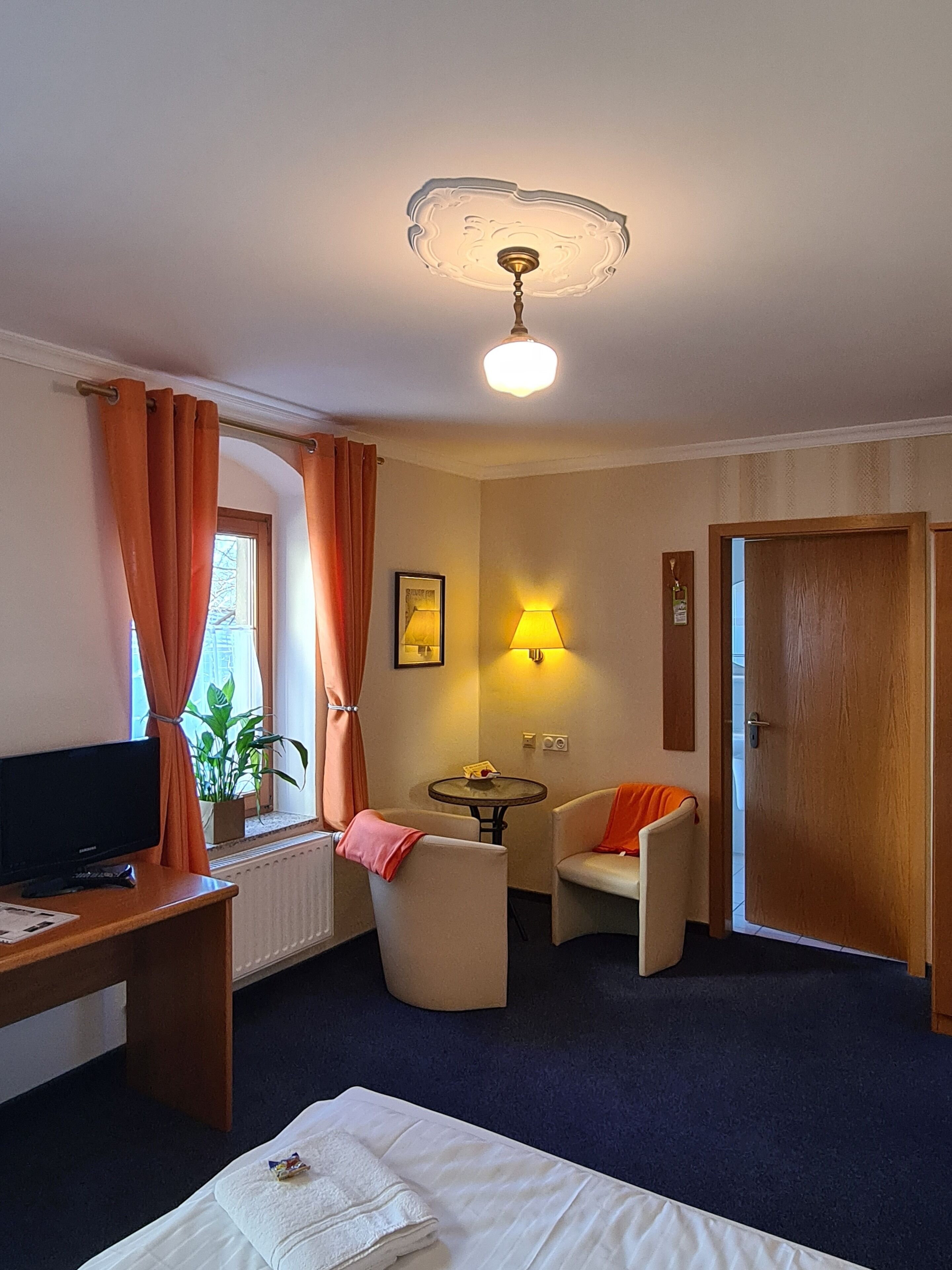 desk, laptop workspace, free wifi