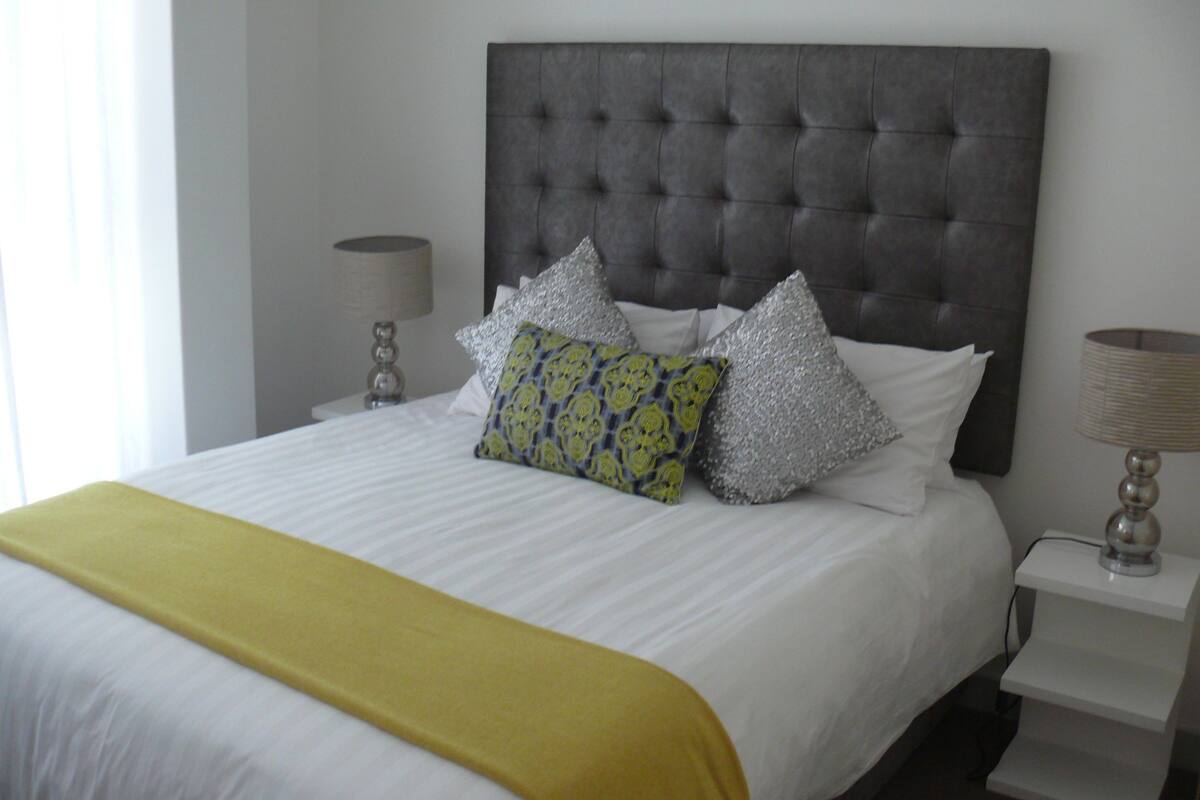 Superior Penthouse, 2 Bedrooms | 6 bedrooms, premium bedding, in-room safe, soundproofing