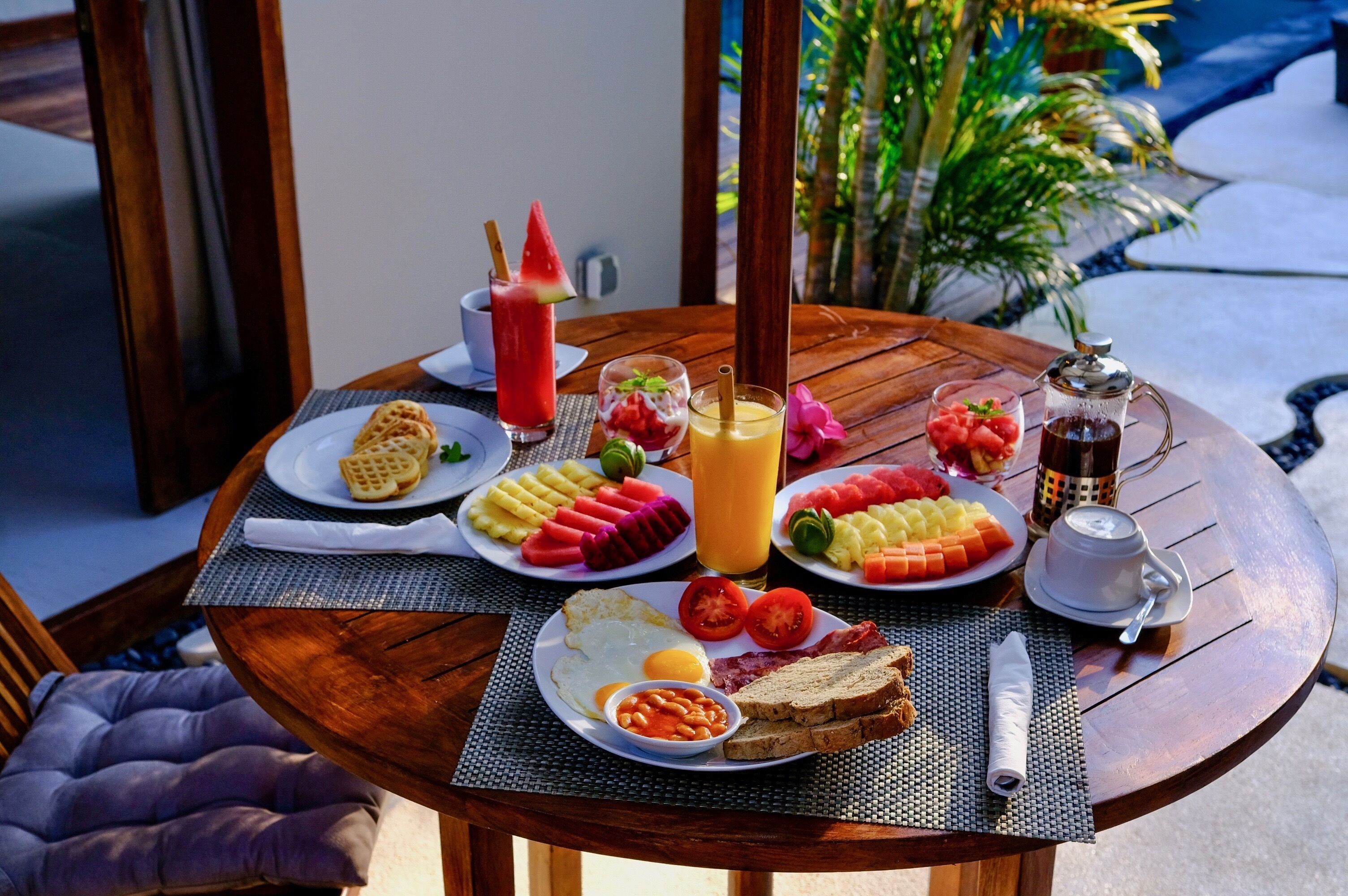 free daily continental breakfast