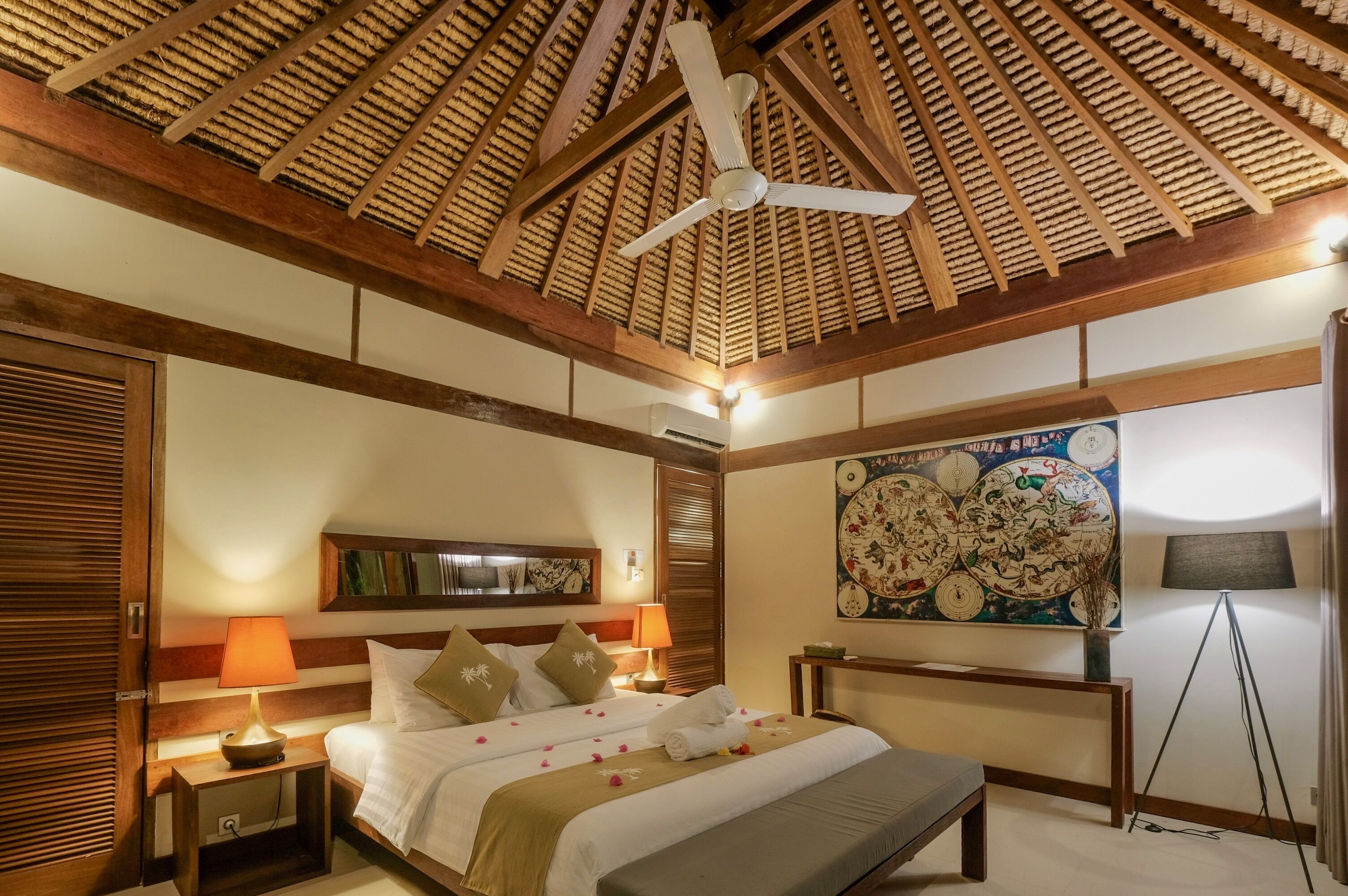 minibar, in-room safe, desk, blackout curtains