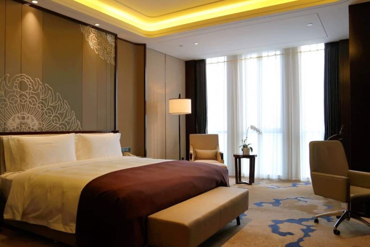 1 slaapkamer, luxe beddengoed, een kluis op de kamer, een bureau