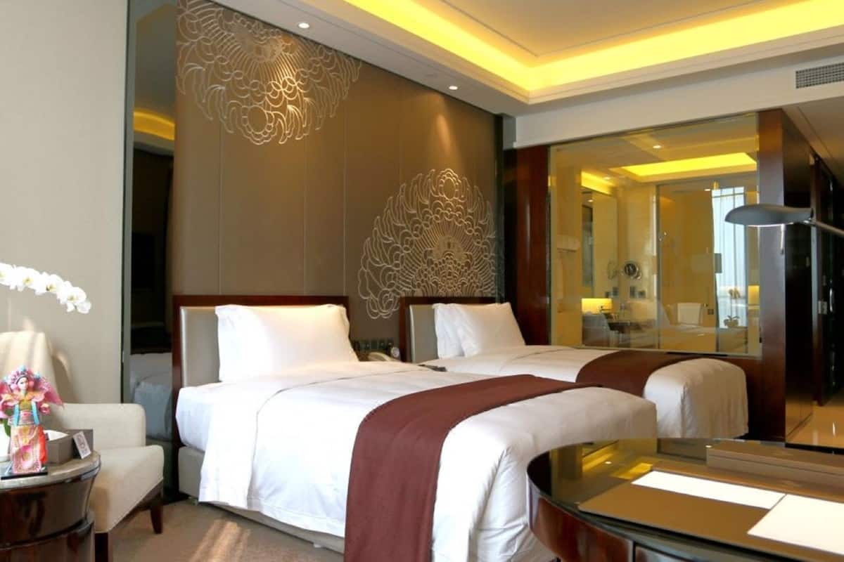 1 slaapkamer, luxe beddengoed, een kluis op de kamer, een bureau