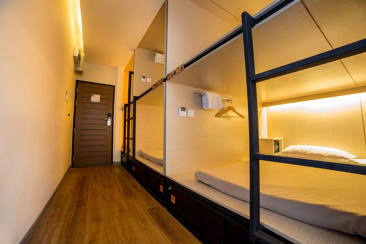 In-room safe, free WiFi, bed sheets