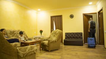Khu tiếp khách ở sảnh