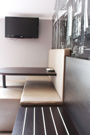 무료 WiFi, 침대 시트