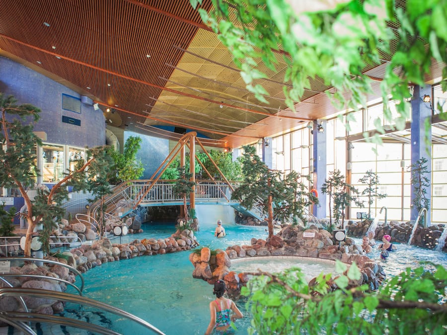 2 indoor pools, outdoor pool