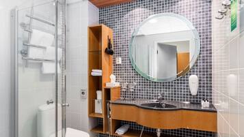 Desk, cots/infant beds, free WiFi, bed sheets