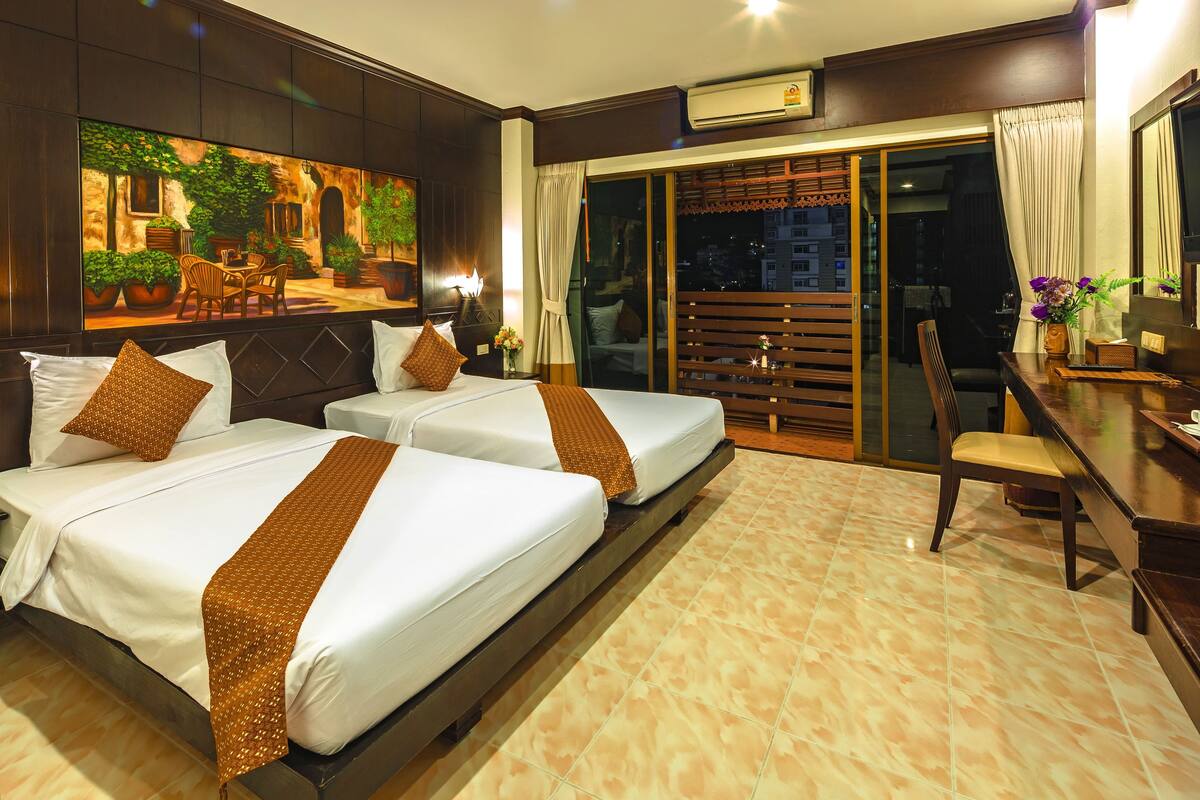 Deluxe Twin Room
