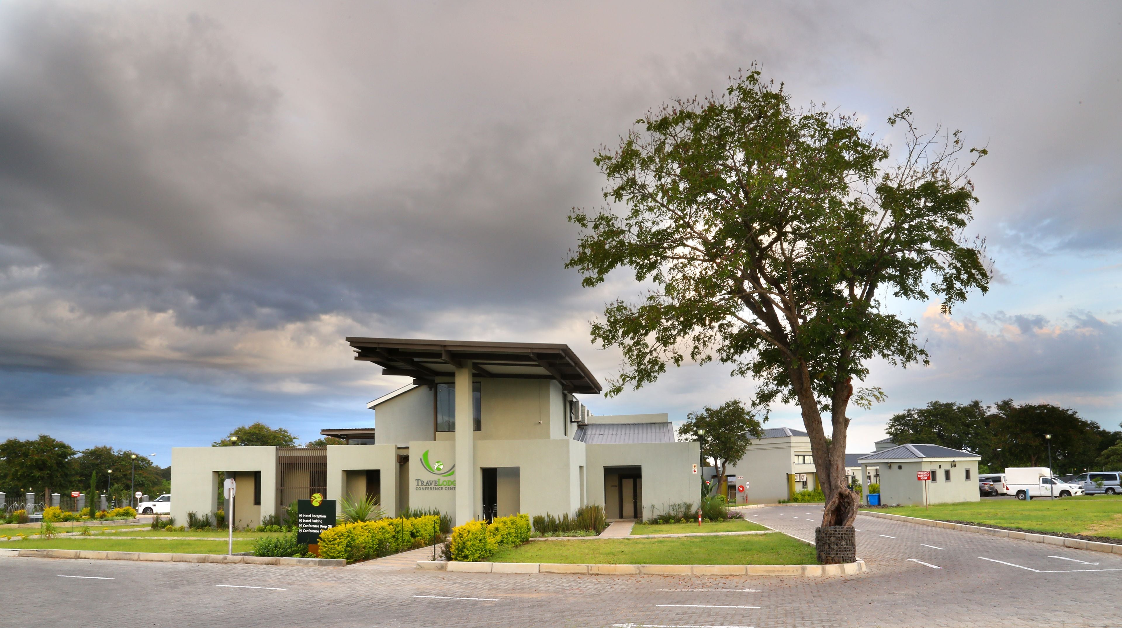 Halaman properti